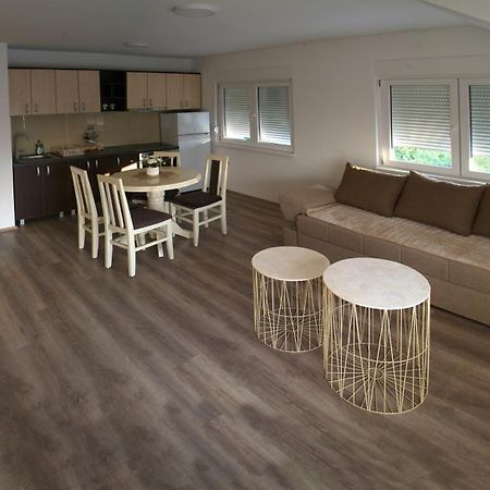 Apartments Kamenjar Novi Sad Rom bilde
